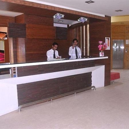 Hotel Rajwada Inn & Club Удайпур Экстерьер фото